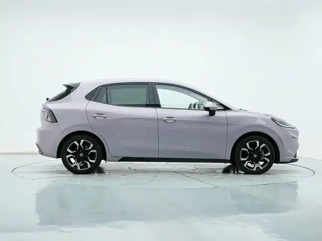 MG MG4 EV 2025 2025 Base Model