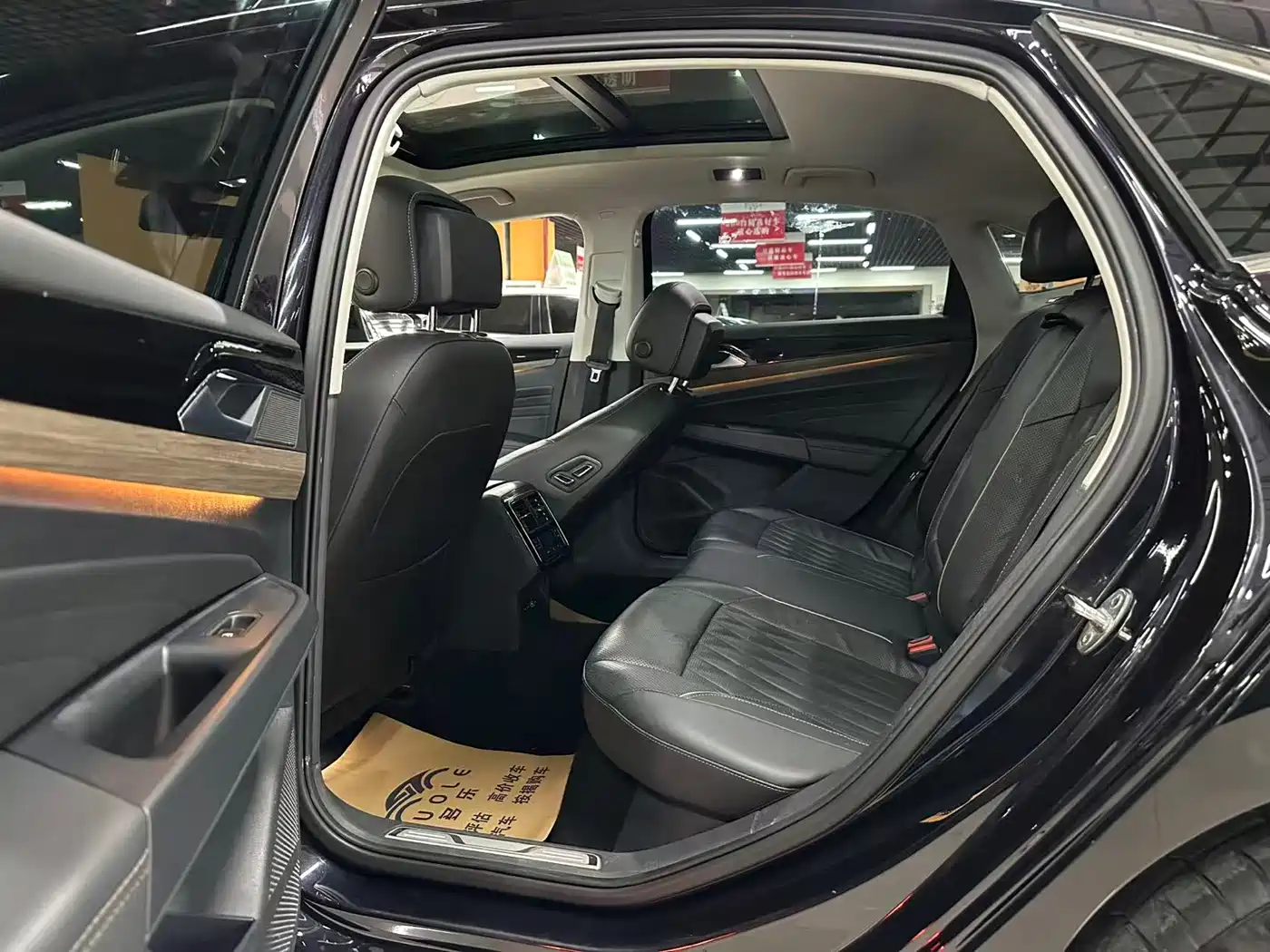 Volkswagen Passat 2020 Facelift 330TSI Luxury China VI фото 6