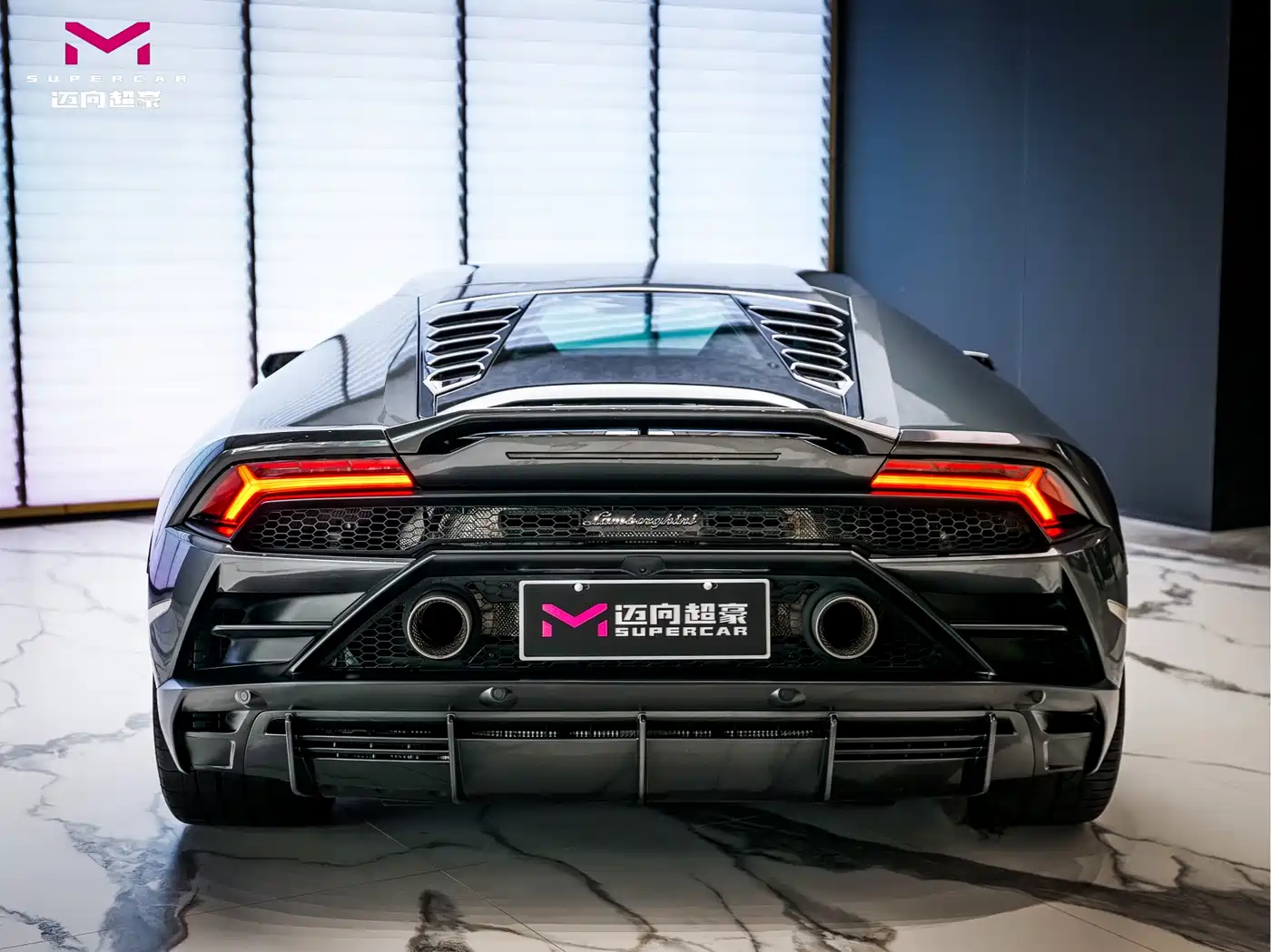 LAMBORGHINI HURACÁN