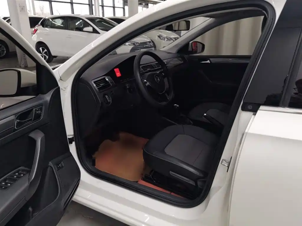 Volkswagen Santana 2019 1.5L Auto Comfort Edition China VI фото 9