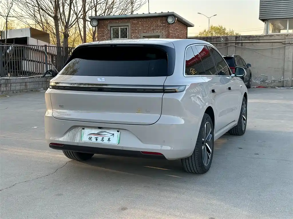 Li Auto IDEAL L6