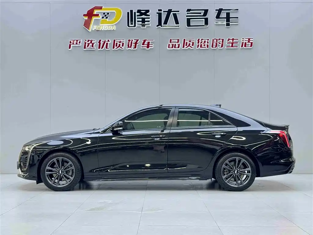 CADILLAC CT4