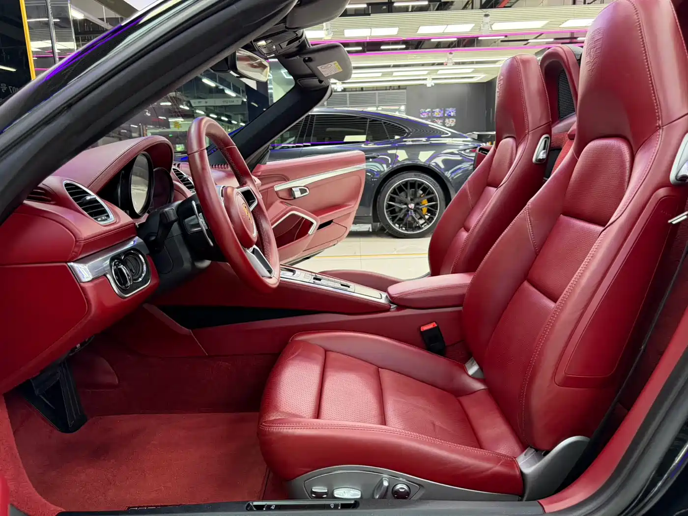 Porsche 718 2018 Boxster 2.0T фото 9
