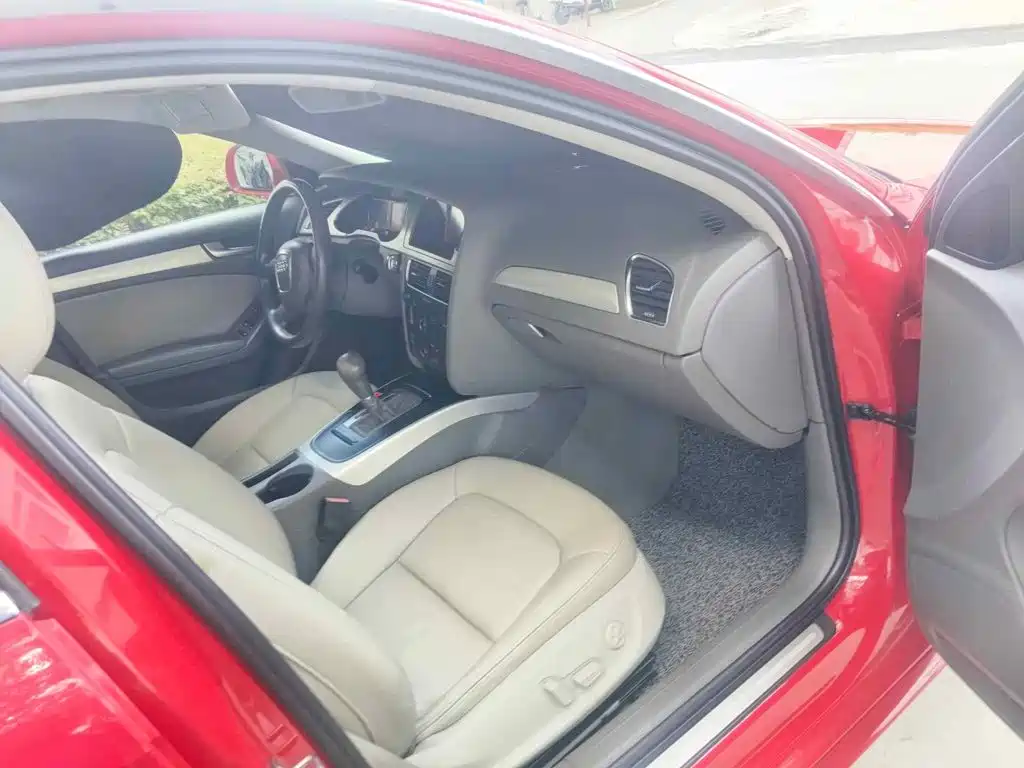 Audi A4L 2010 2010 2.0 TFSI Standard