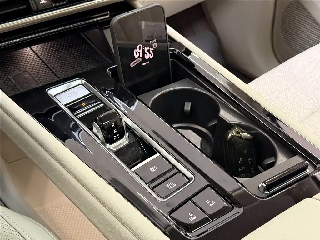 Volkswagen Viloran 2023 380TSI Prestige Edition фото 20