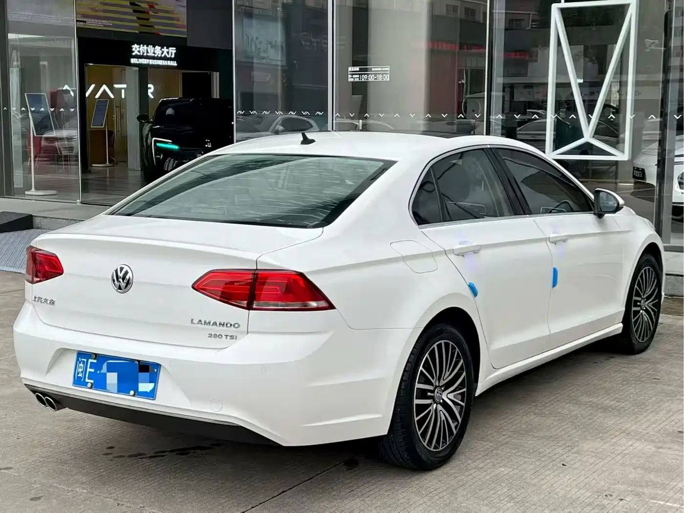 Volkswagen Lamando 2018 280TSI DSG Luxury Edition фото 5