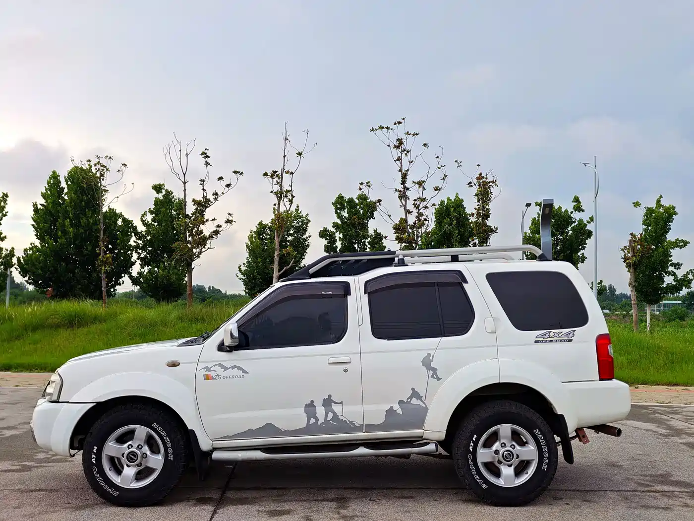 Nissan Paladin 2013 2013 2.4L 4WD Executive Model