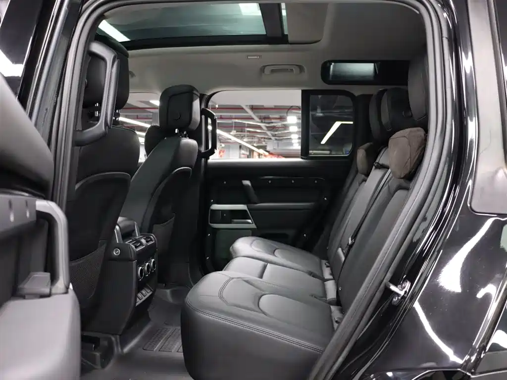 LAND ROVER GUARD