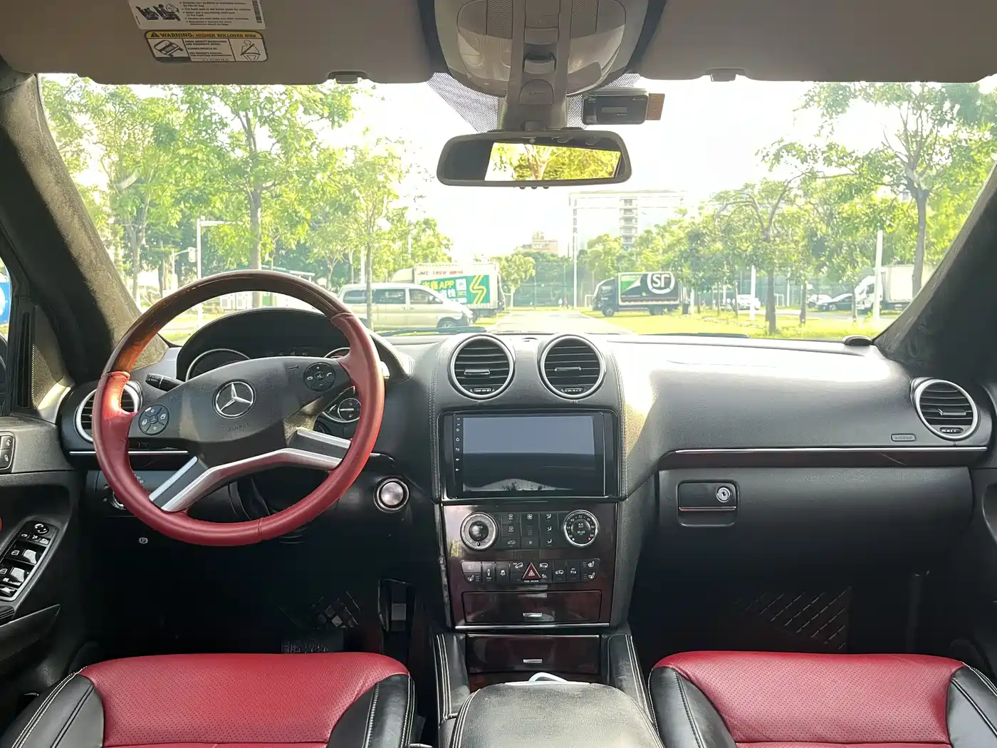 Mercedes-Benz GL-Class фото 18