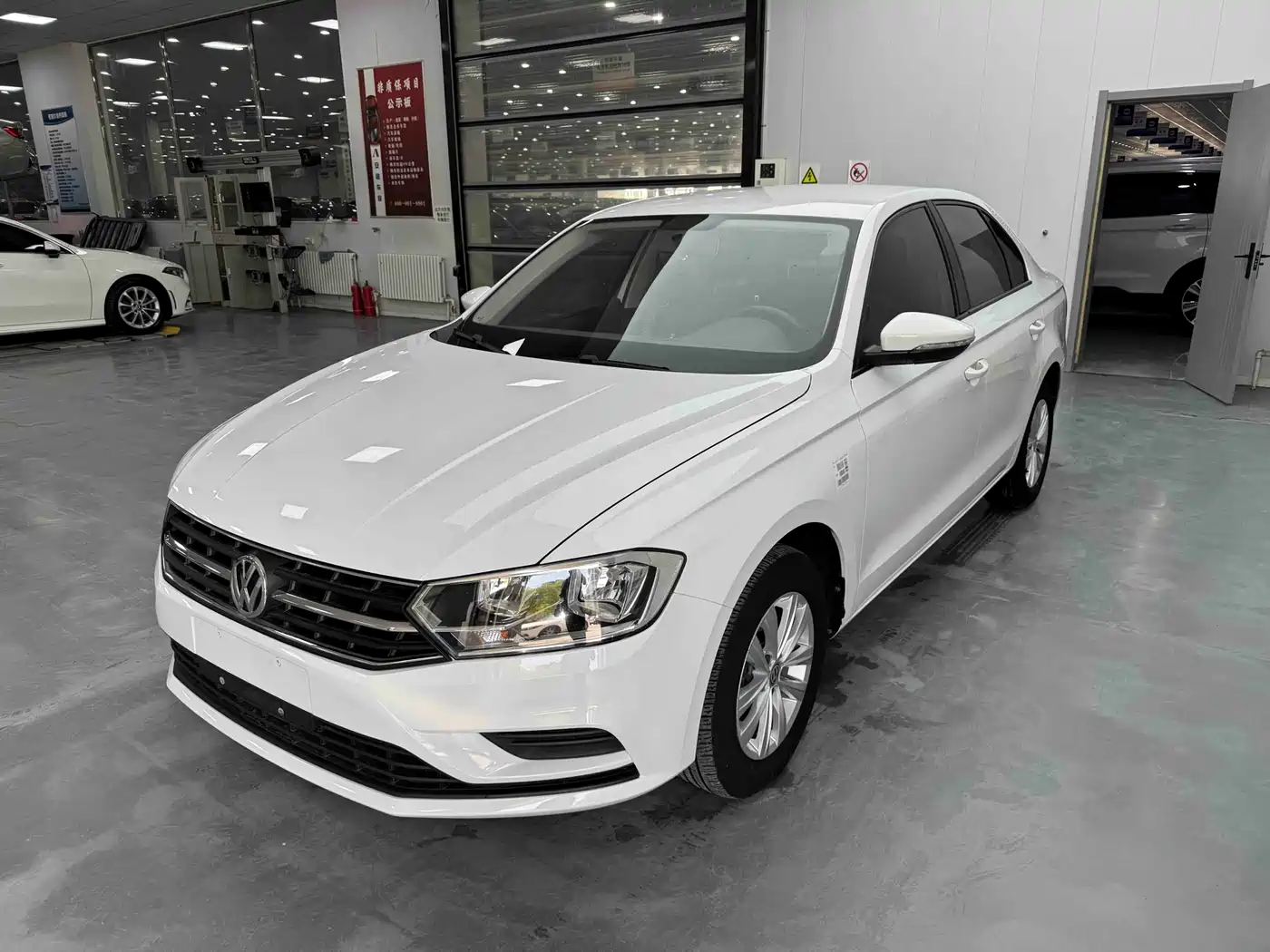 Volkswagen Bora 2018 1.5L Automatic Fashion