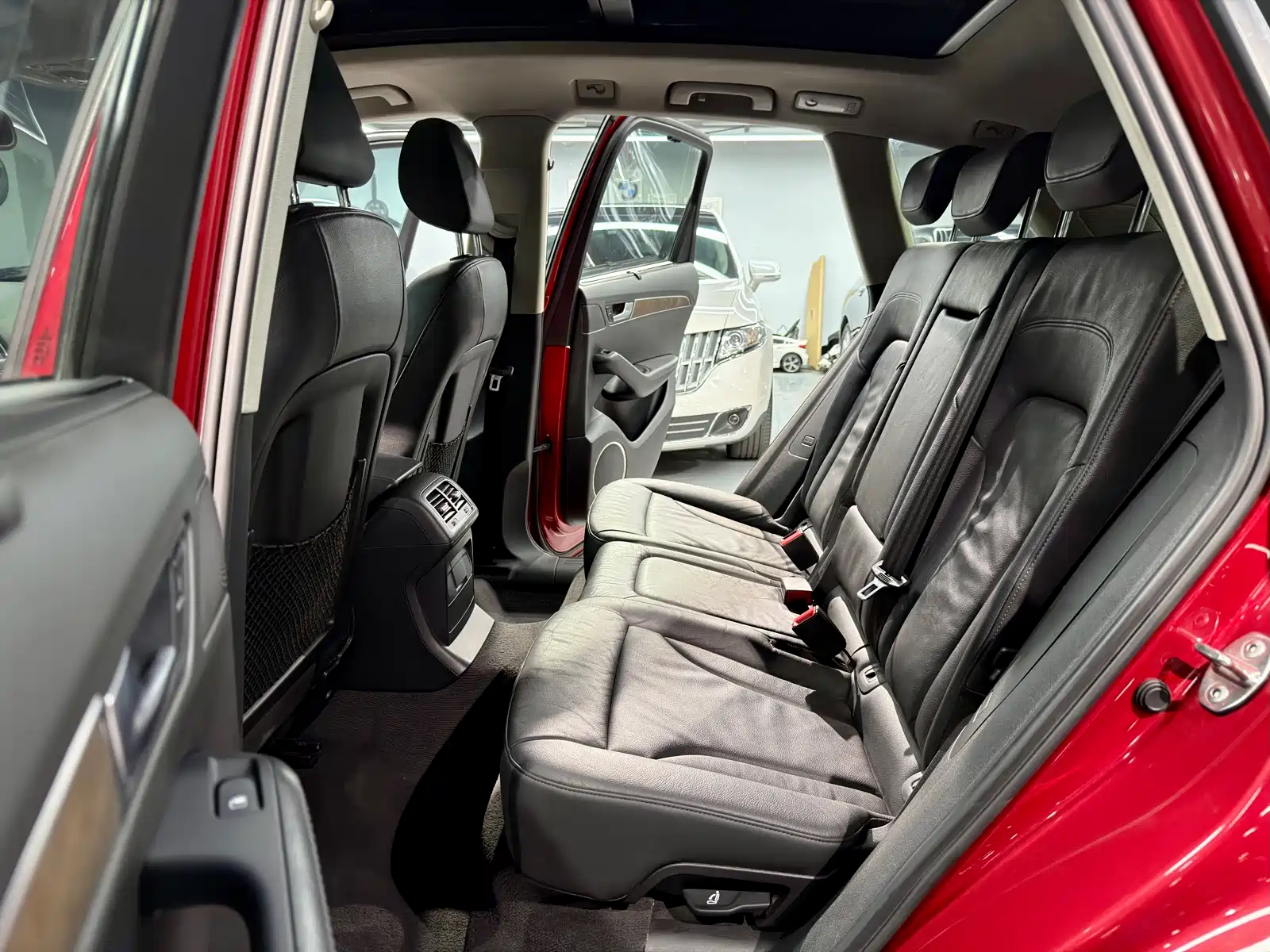 Photo 10 - Audi Q5 (Import)