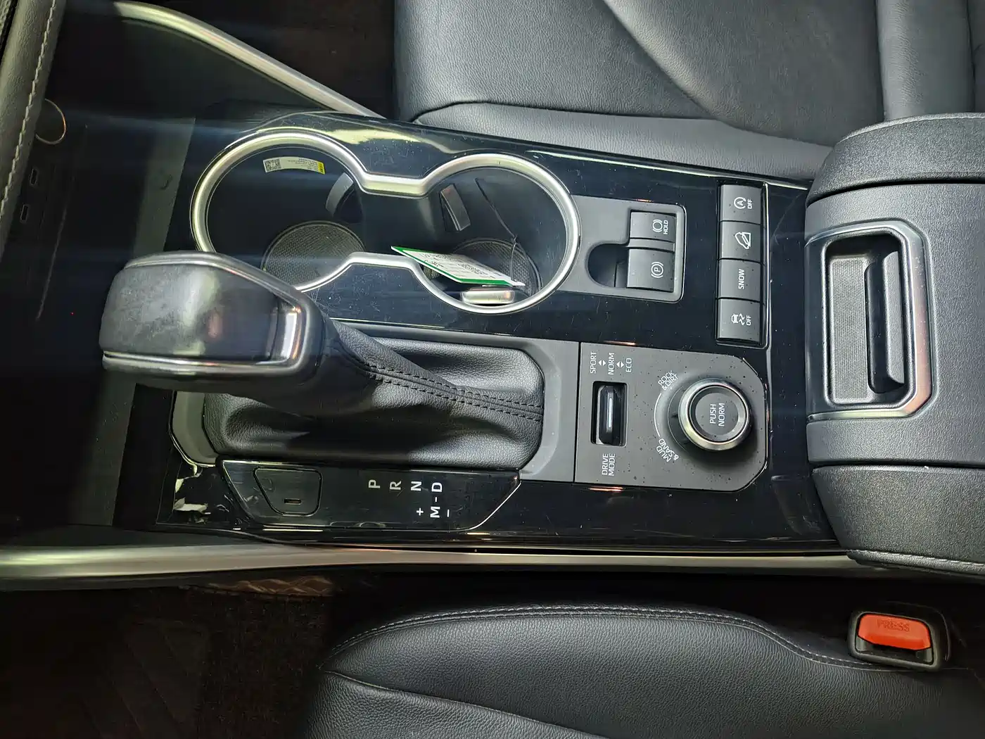 Toyota Highlander 2022 380T 4WD Luxury 7-Seater фото 14