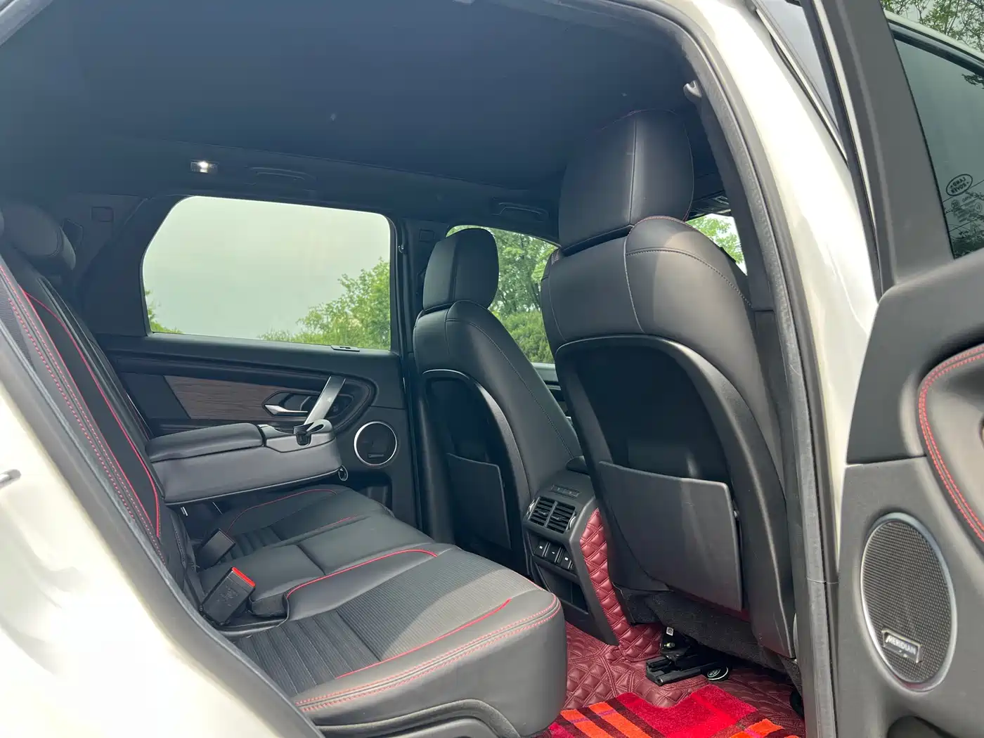 Land Rover Discovery Sport 2021 249PS R-Dynamic HSE Luxury Custom Edition фото 16