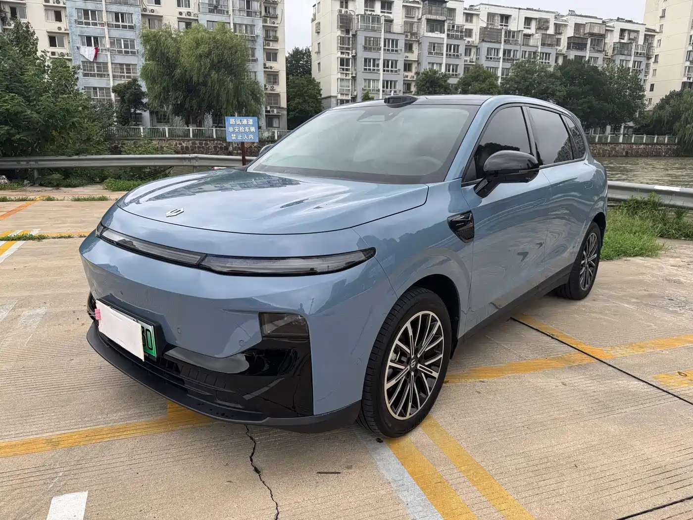 Leapmotor B10 2025