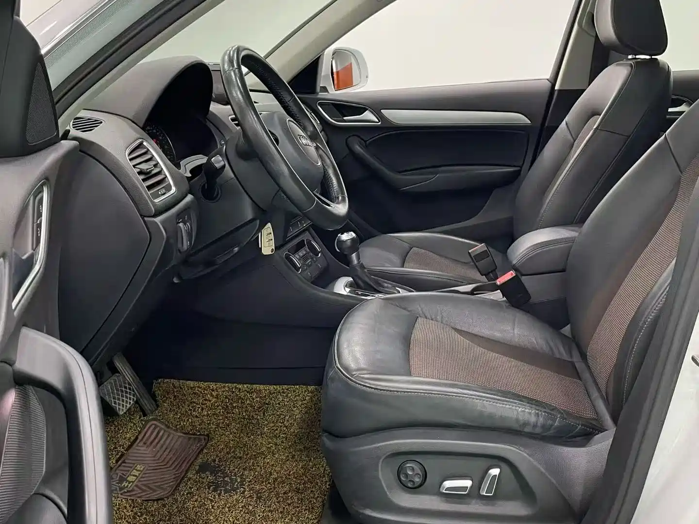 Фото 6 - Audi Q3