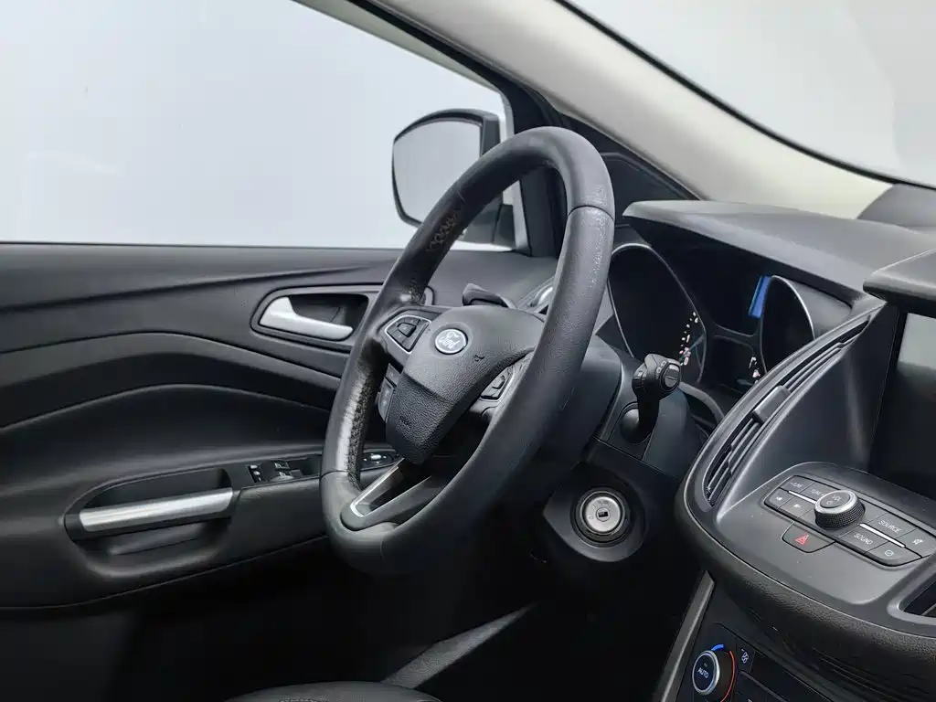Ford Kuga 2020 2019 EcoBoost 180 2WD Platinum Wing Edition China VI