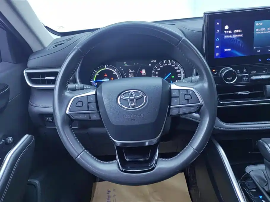 Toyota Highlander 2022 Model Dual Engine 2.5L 4WD Premium Edition 7-Seater фото 15