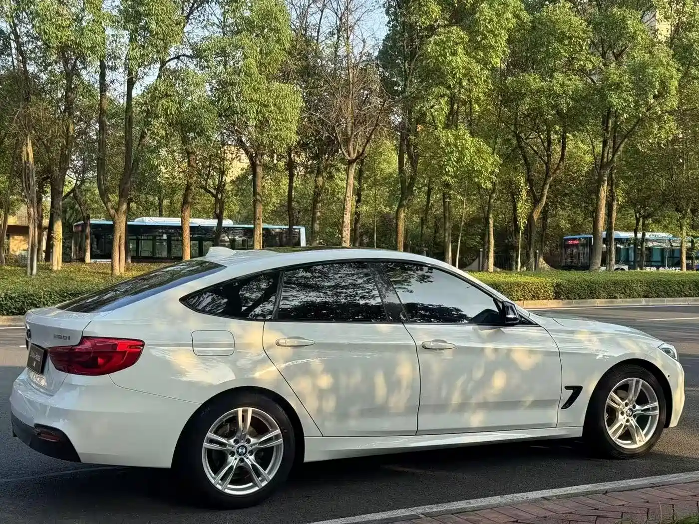 BMW 3 Series GT 2019 320i M Sport Model фото 8