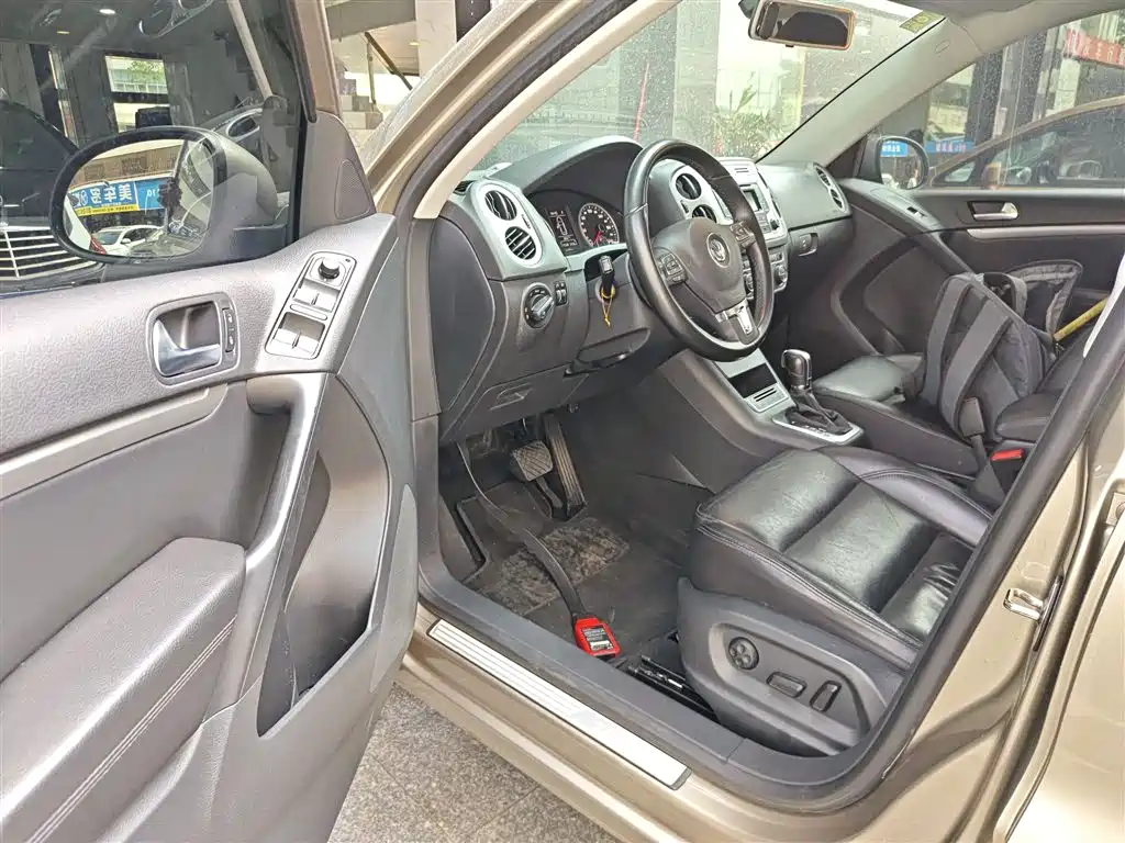 Volkswagen Tiguan 2015 1.8TSI Automatic 2WD Comfortline фото 16