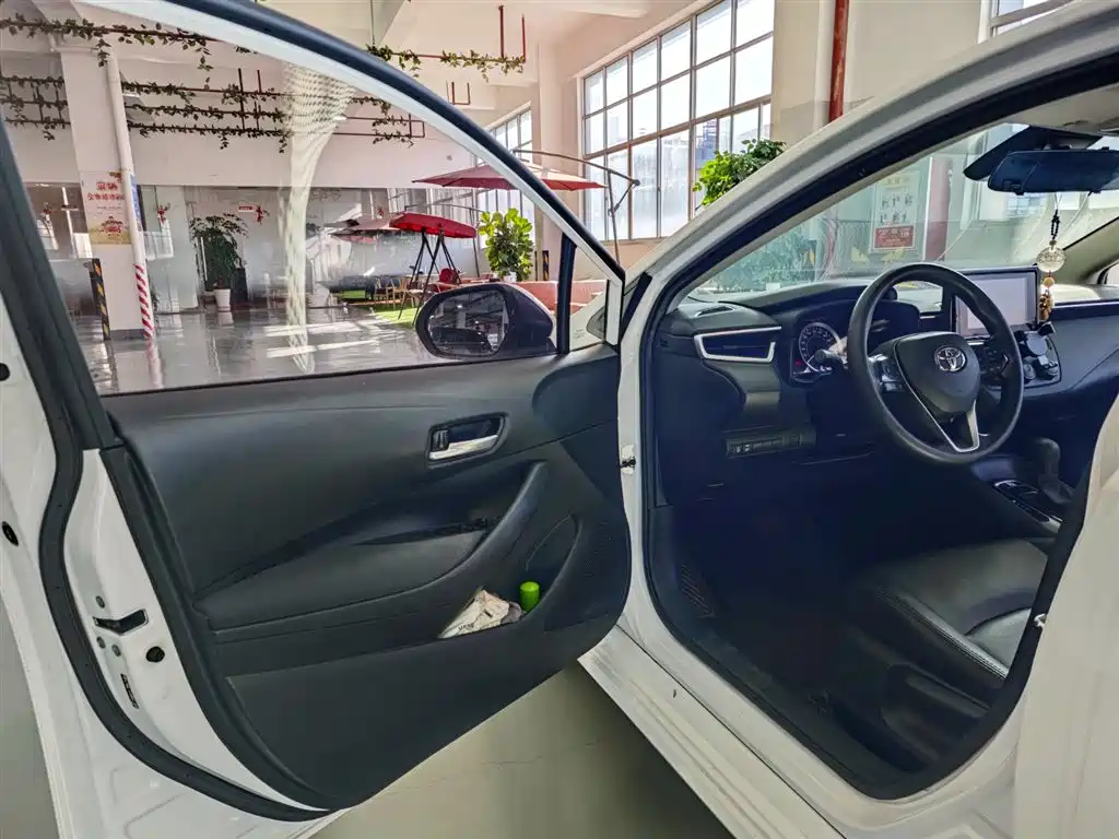 Toyota Corolla 2021 TNGA 1.5L CVT Pioneer Edition фото 9
