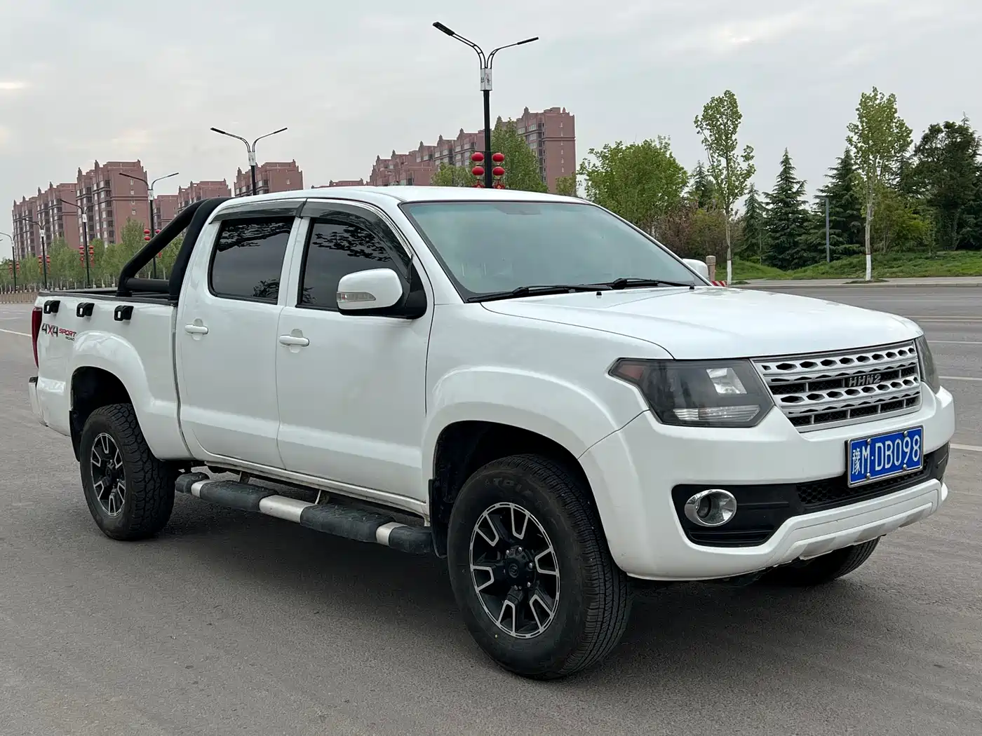 Huanghai Dragon 2016 2015 2.4L 4WD Gasoline Sport Edition 4G69S4N