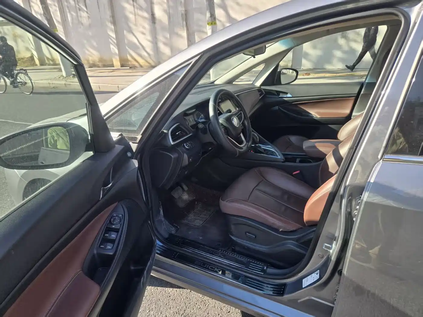 Buick GL6 2019 18T 6-seat Connected Luxury China VI фото 6