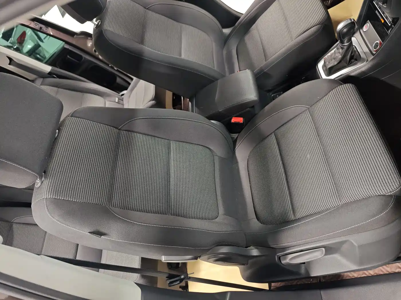 Volkswagen Sharan 2018 380TSI Comfort 7-Seater фото 11