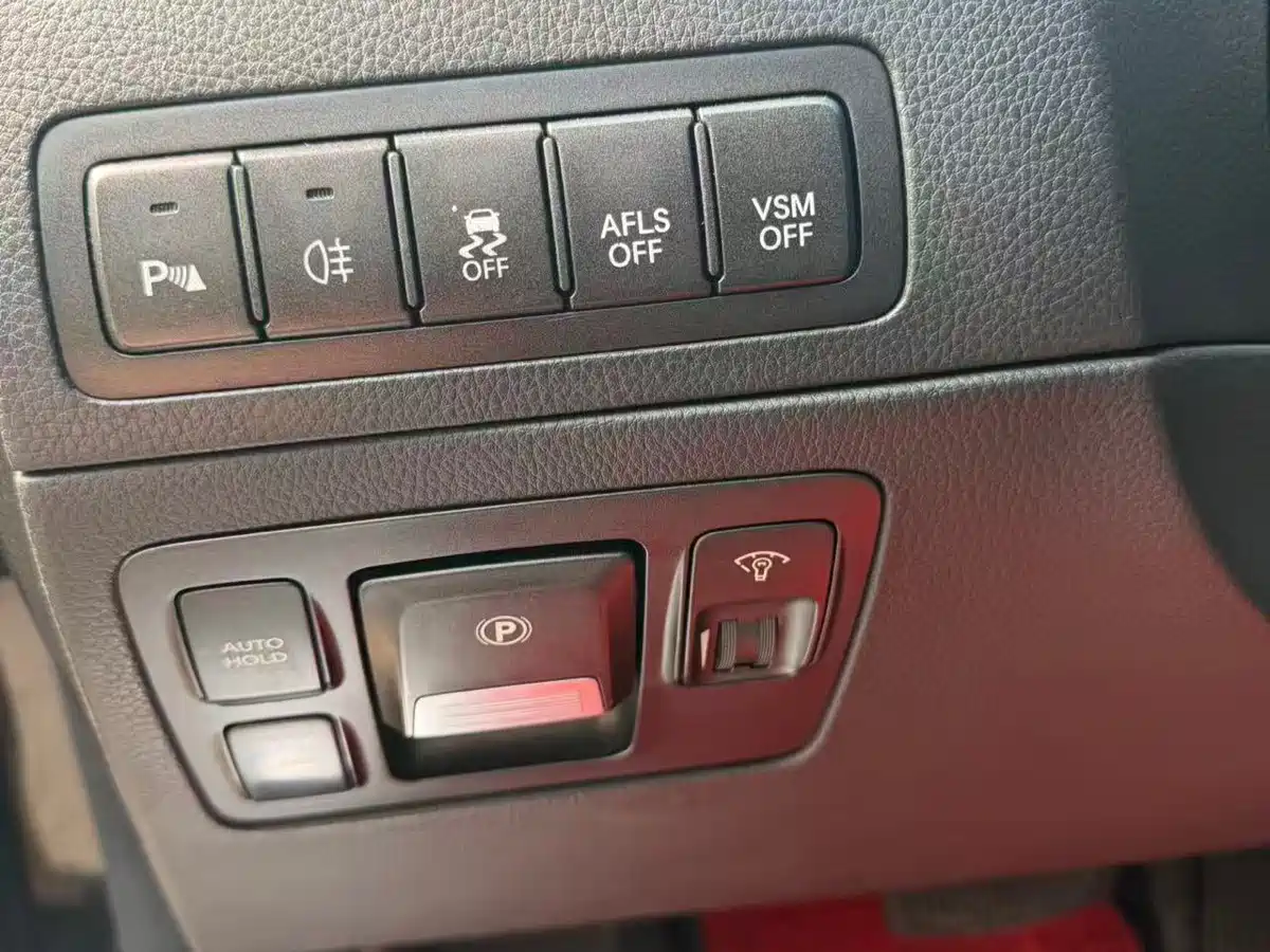 Hyundai Equus 2011 2009 3.8 Premium Edition