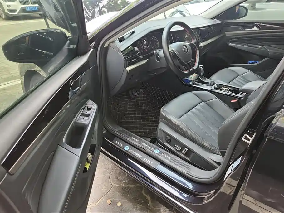 Volkswagen Passat 2020 280TSI Business Edition China VI фото 9