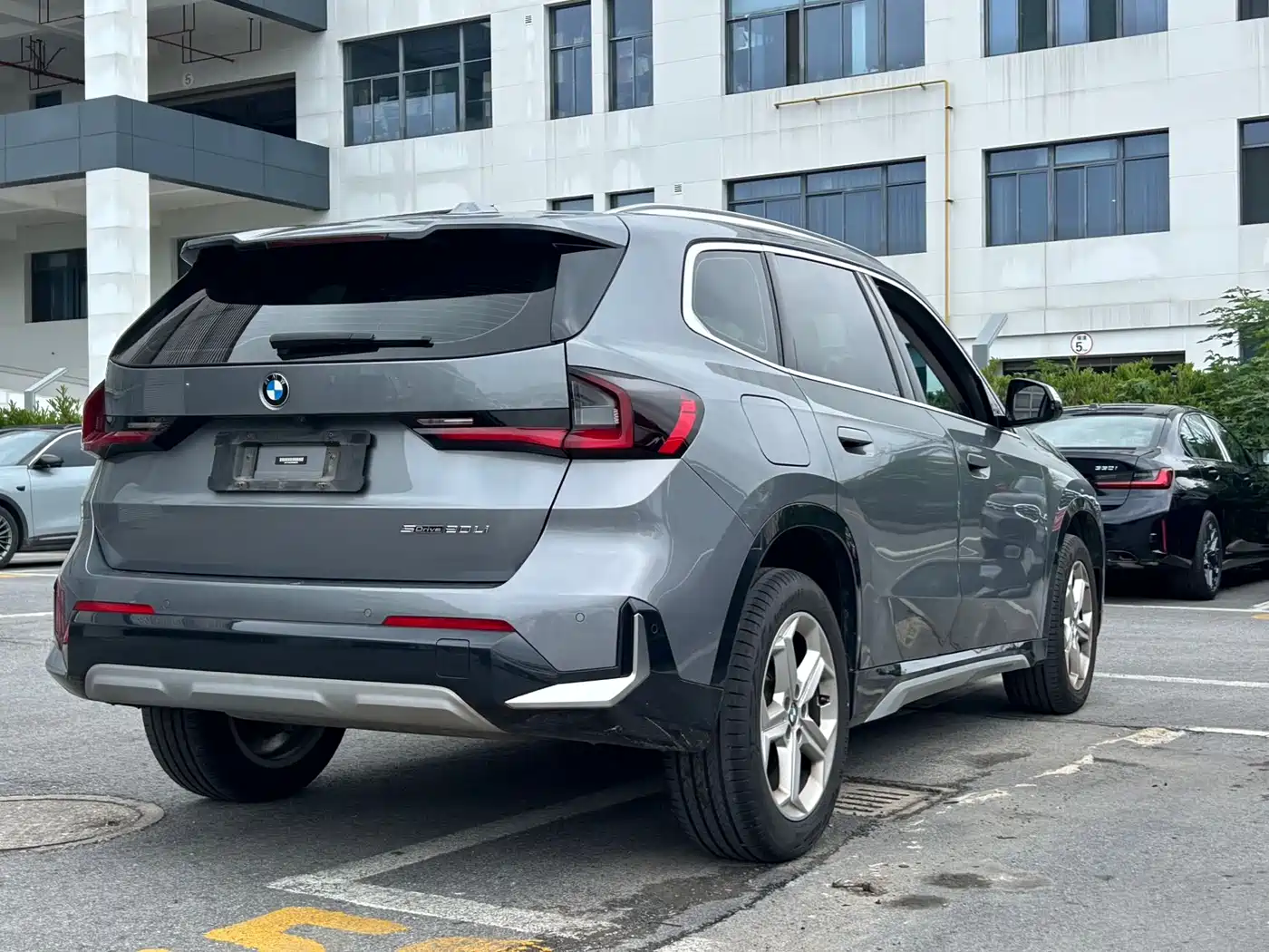 BMW X1 2023 sDrive20Li X Design Package фото 5