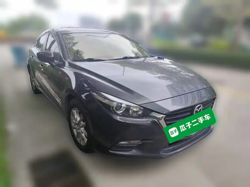 Photo 3 - Mazda Mazda 3