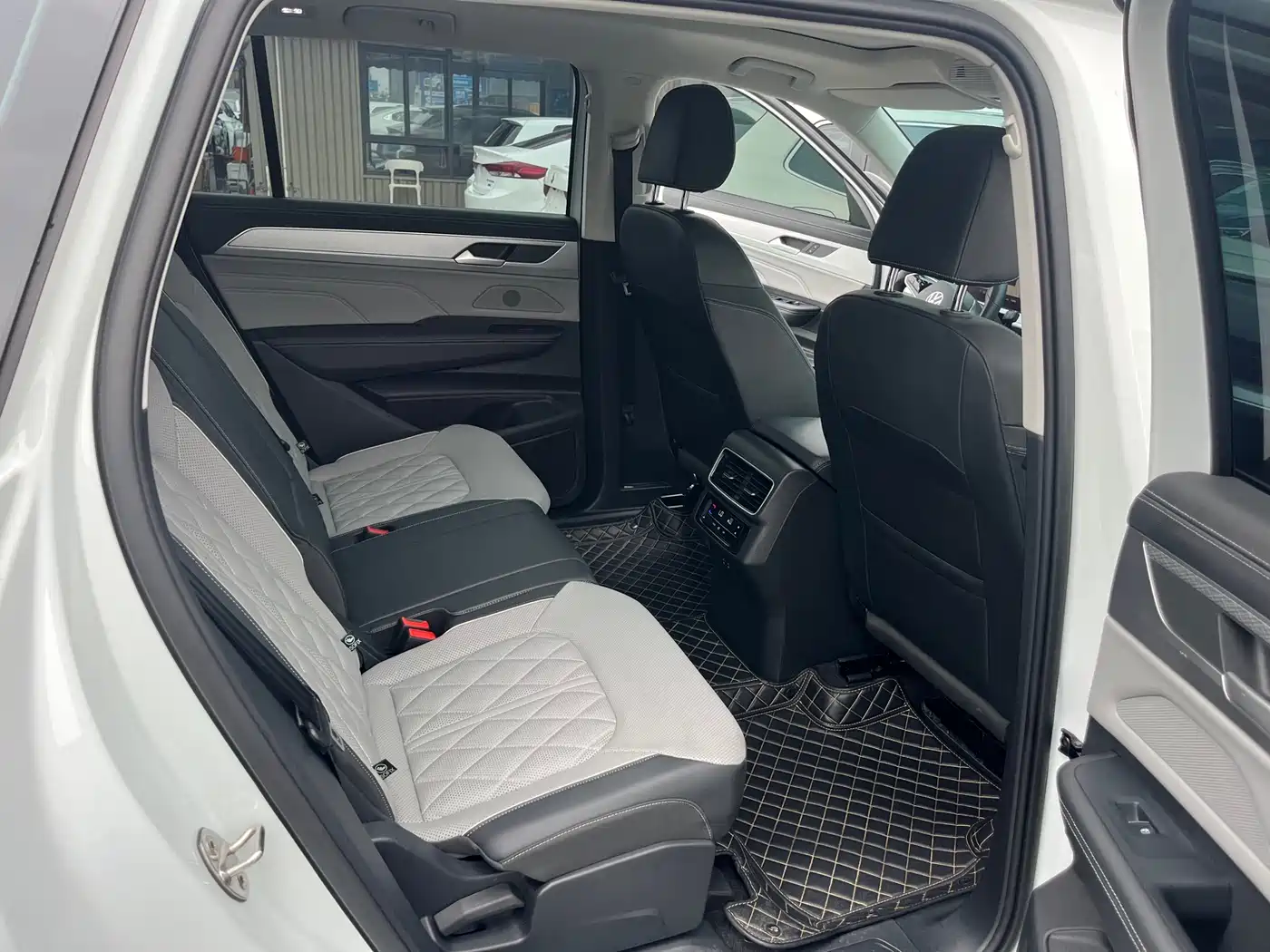 VOLKSWAGEN RANGE PATROL