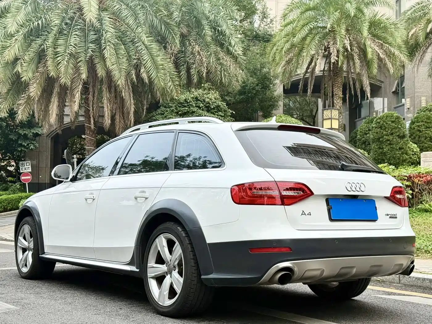 Audi A4 (Import) 2016 2014 40 TFSI allroad quattro plus