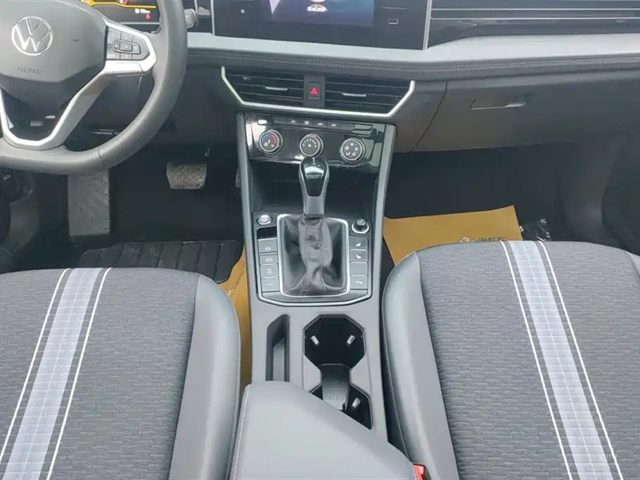 Volkswagen Sagitar 2024 300TSI DSG Flying Edition фото 16