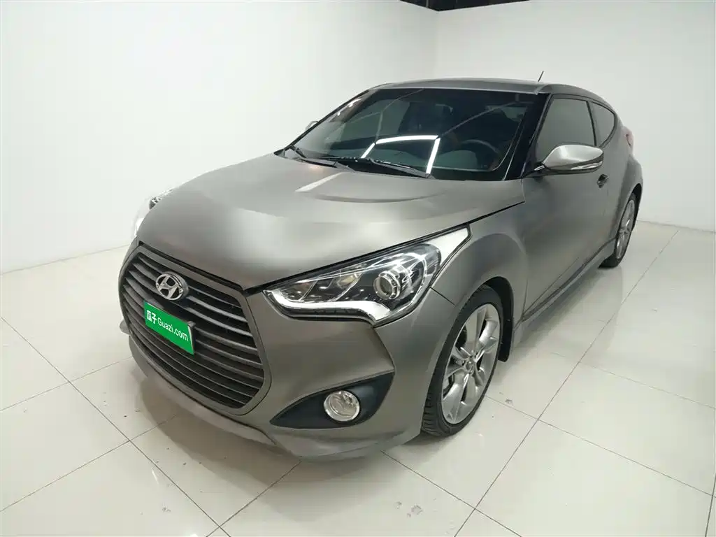 Hyundai Veloster 2015 1.6T Automatic Luxury Edition фото 2