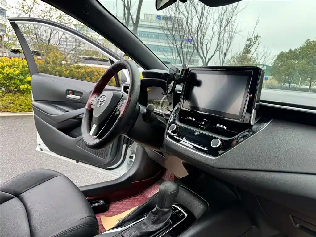 Toyota Levin 2022 185T CVT Luxury Edition фото 15