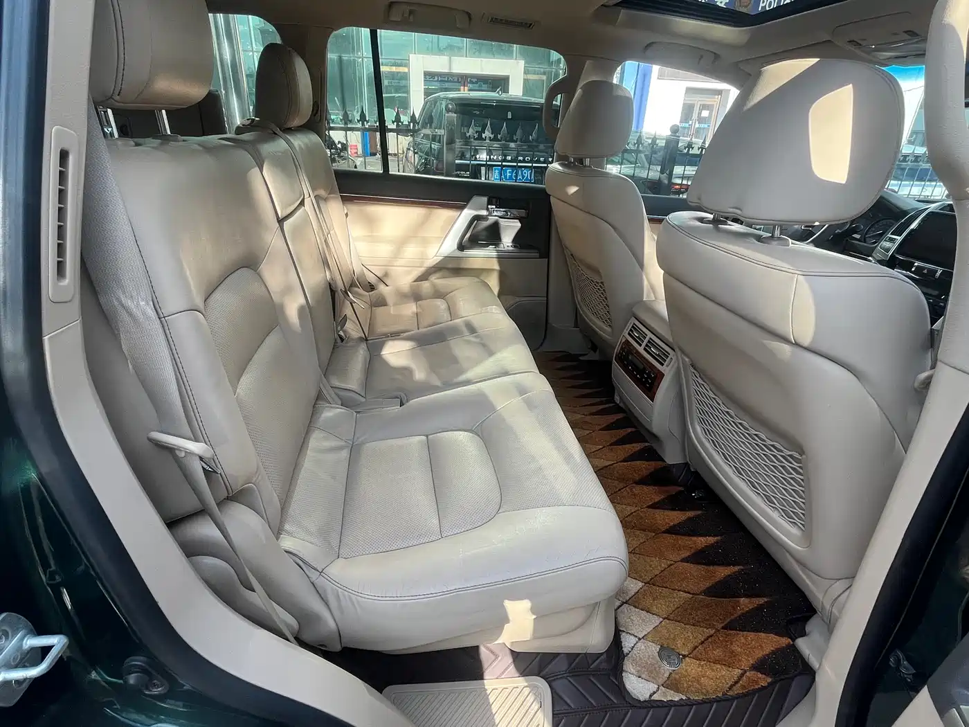 Toyota Land Cruiser 2012 4.0L Automatic VX фото 7
