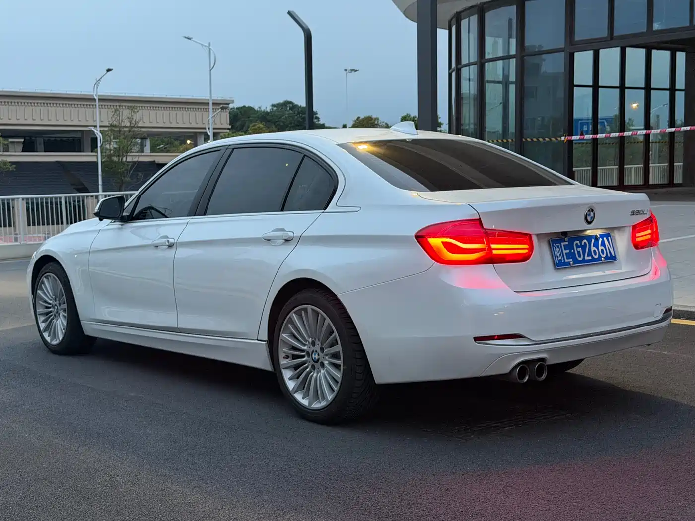 BMW 3 Series 2018 320Li Fashion Style фото 11