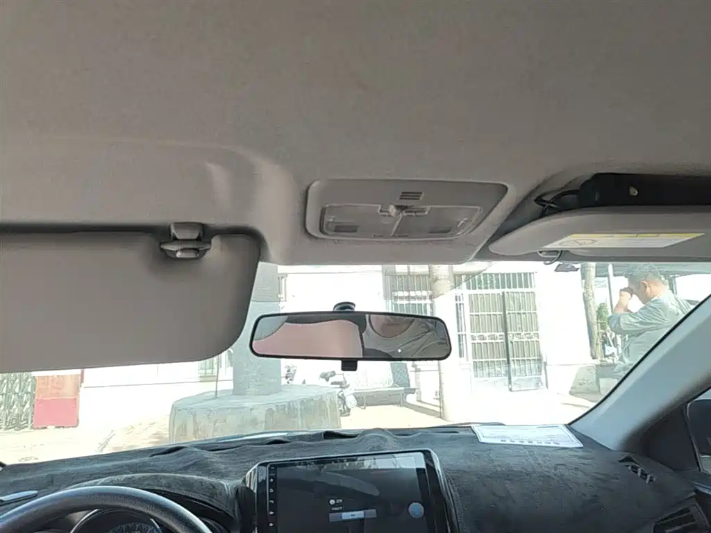Toyota YARiS L Zhi Xuan 2019 1.5E CVT MeiDong Edition China VI фото 18