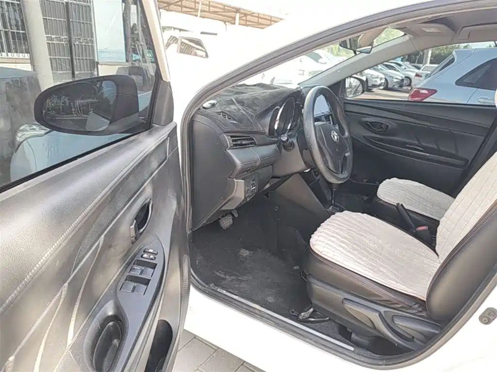 Toyota YARiS L Zhi Xuan 2019 1.5E CVT MeiDong Edition China VI фото 16