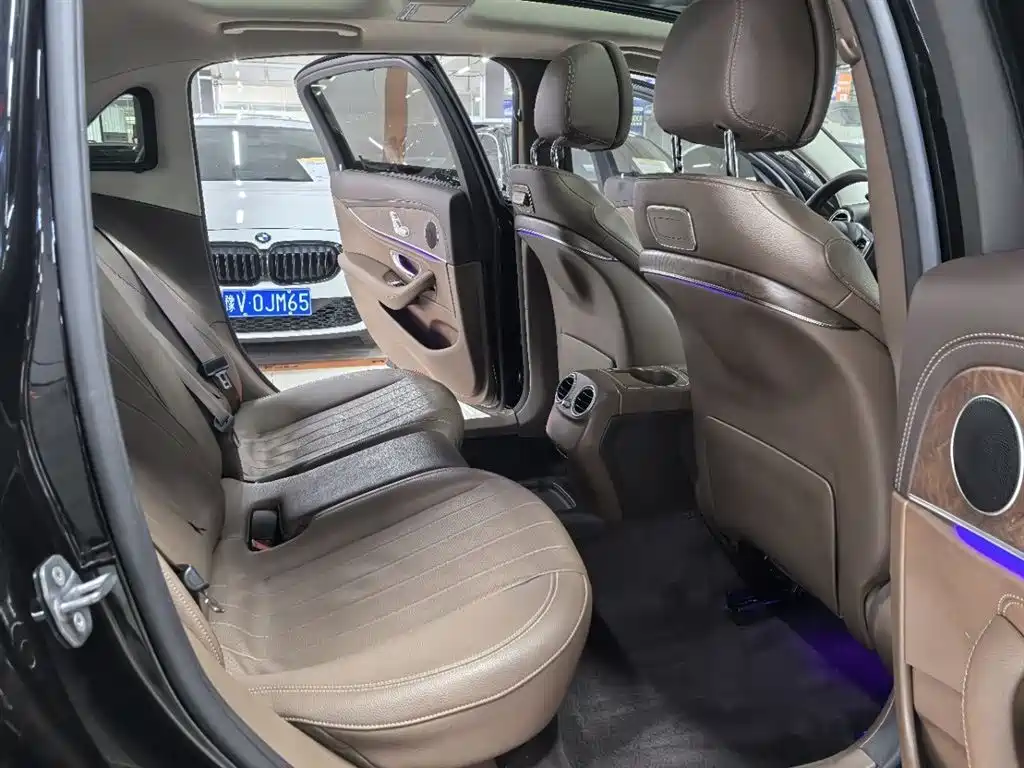 Mercedes-Benz E-Class 2019 E 300 L Luxury фото 15