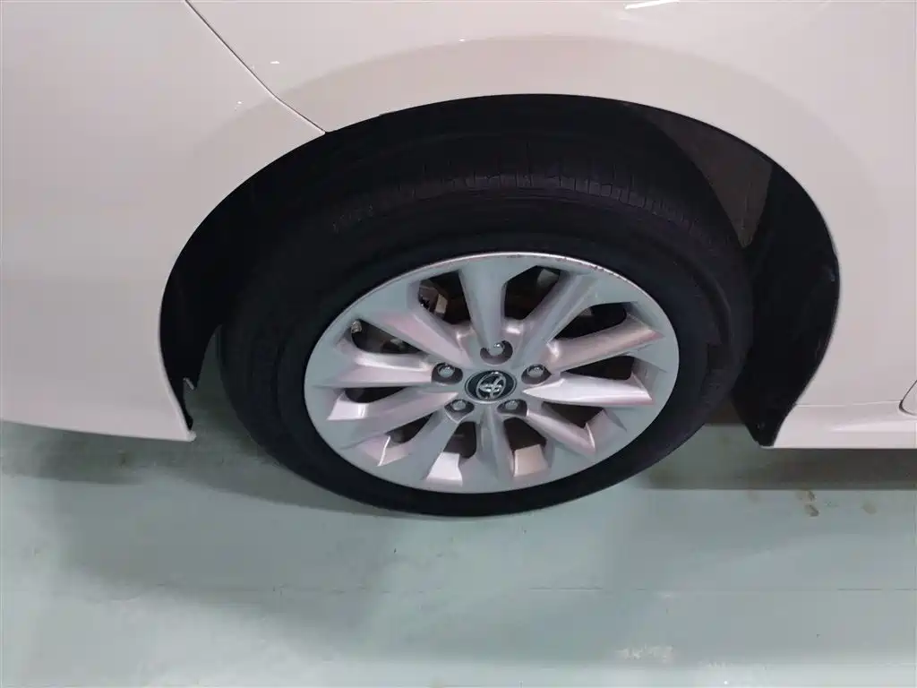 Toyota Corolla 2021 1.2T S-CVT Elite PLUS Edition фото 25