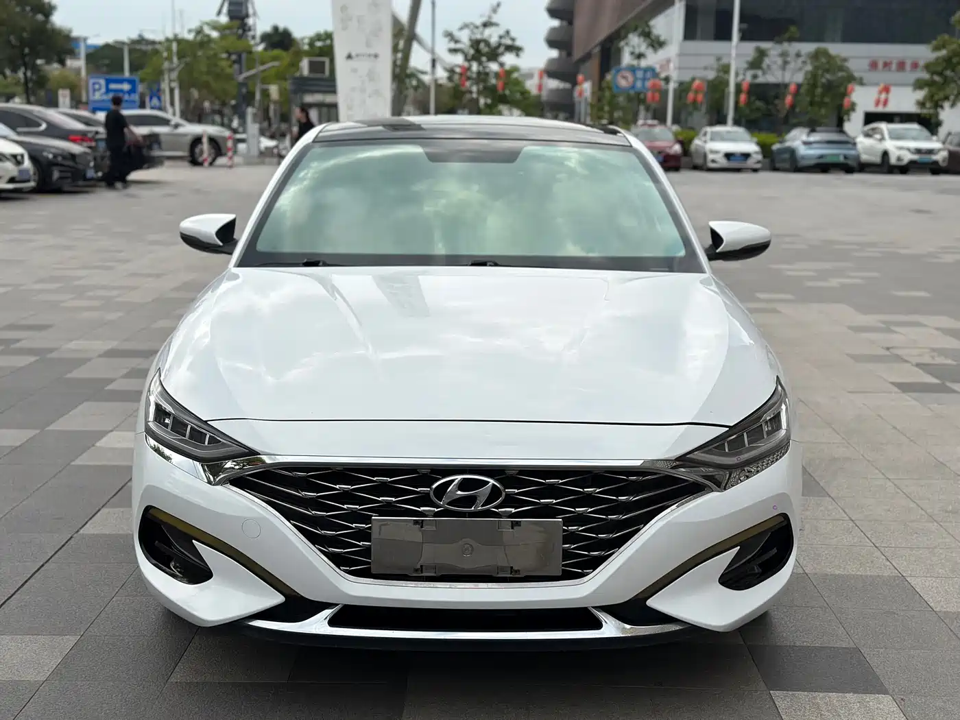 Hyundai Fista 2019 280TGDi Smart Speed Edition China VI фото 2