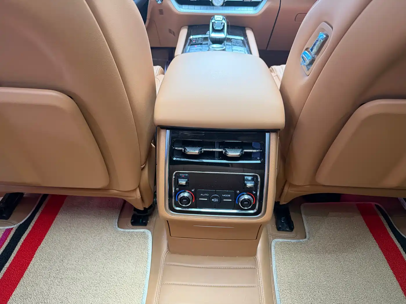 Tank 500 2023 3.0T Sport Summit 5-Seater фото 11