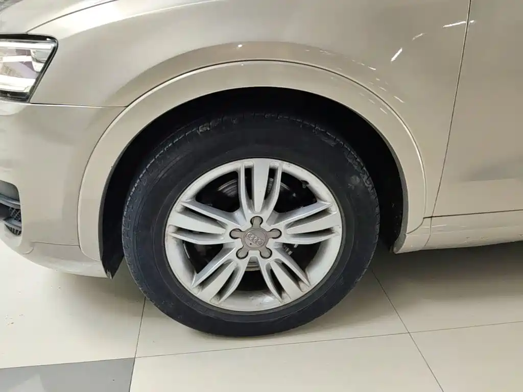 Audi Q3 2014 2013 35 TFSI quattro Technology