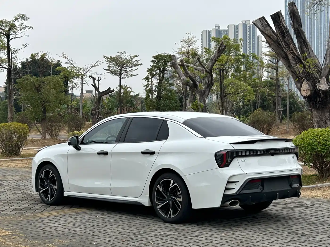 Lynk & Co 03 2023 1.5TD DCT Power Pro фото 18
