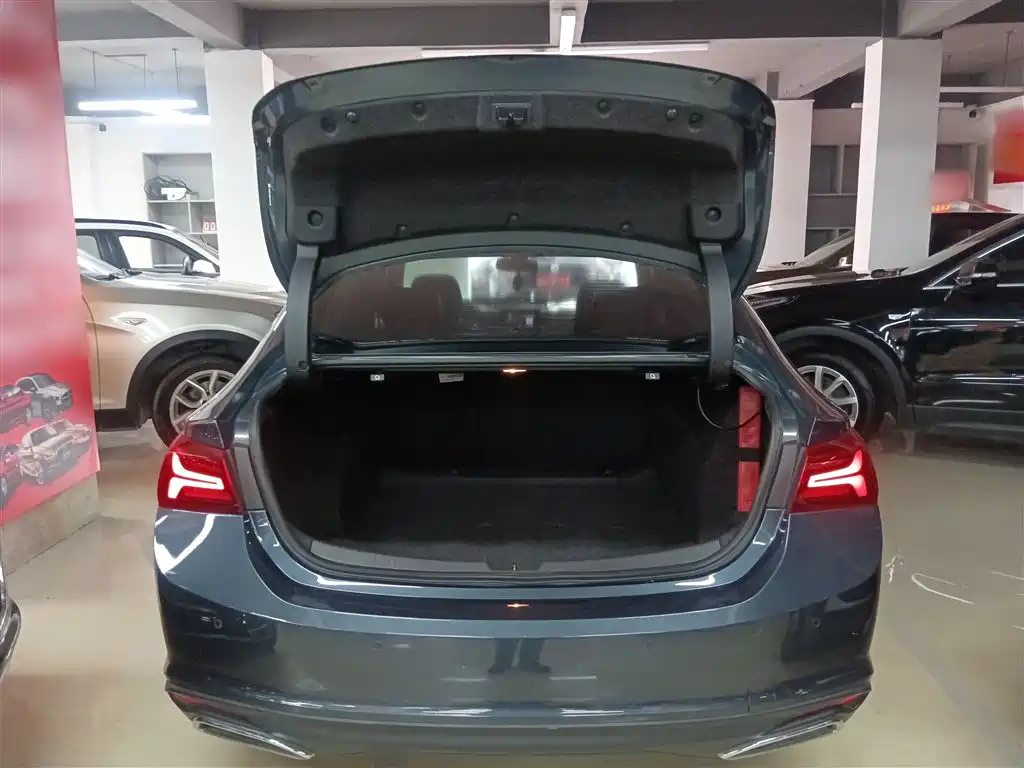 CHEVROLET MAI RUIBAO XL