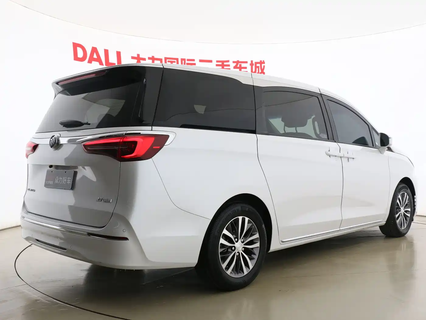 Buick GL8 2023 ES Landmaster Comfort фото 6