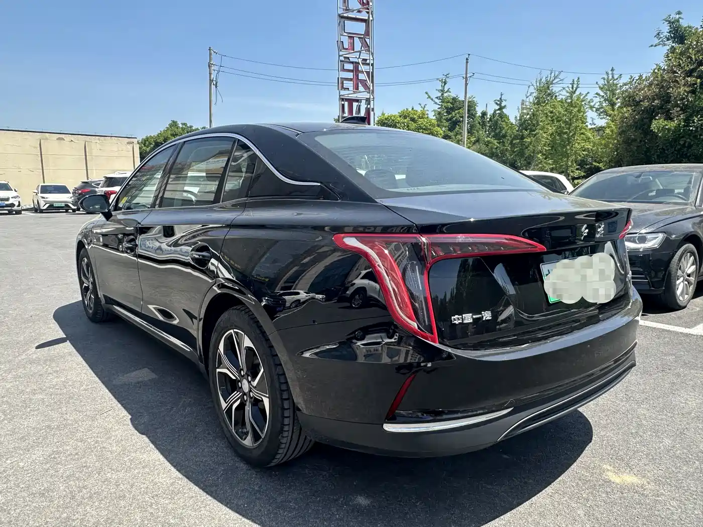 Hongqi E-QM5 2021 Ride-hailing Charging Basic Edition 5-seater фото 7