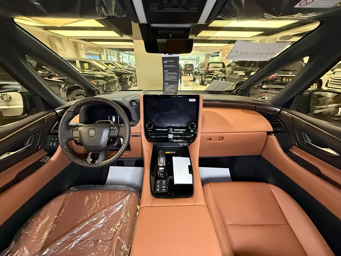 Toyota Vellfire 2024 Crown Hybrid 2.5L Executive Premium Edition фото 7